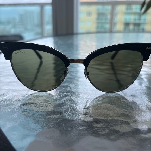Sunglasses Gucci